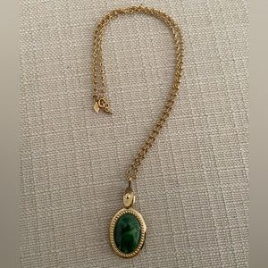 Sarah Coventry Fashion Flip Emerald Green Necklace